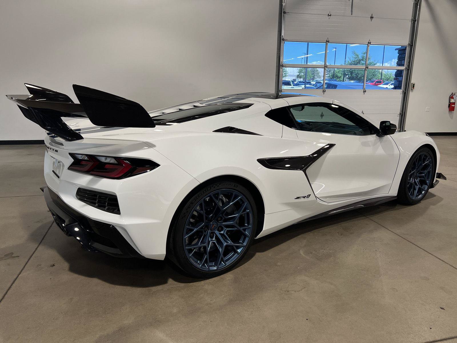 Used 2026 Chevrolet Corvette ZR1 w/ ZR1 Carbon Fiber Aero Package RWD image 3