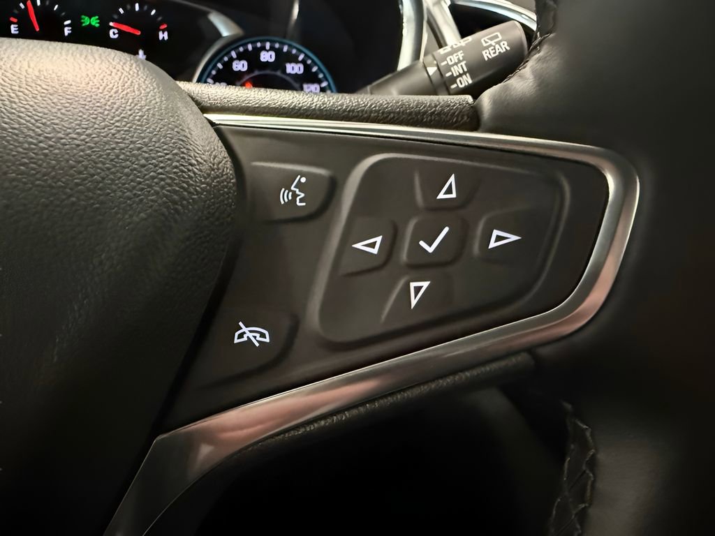 Used 2024 Chevrolet Equinox LT image 23