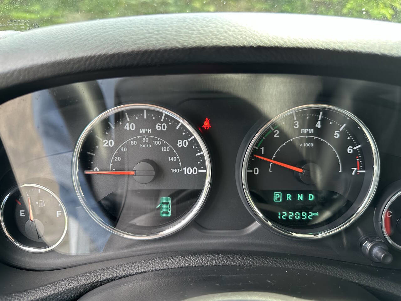 Used 2016 Jeep Wrangler Sahara w/ Connectivity Group image 37