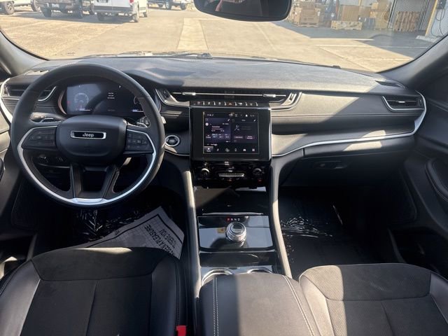 Certified 2023 Jeep Grand Cherokee Altitude RWD image 22