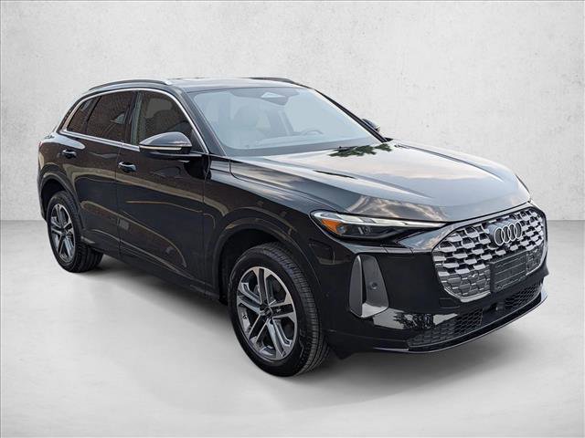 New 2025 Audi Q5 Premium w/ Convenience Package image 3