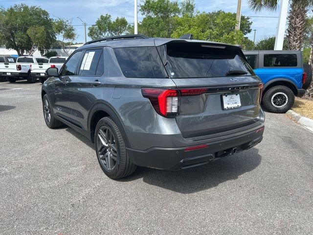 Certified 2026 Ford Explorer ST-Line w/ ST-Line Street Pack RWD image 6
