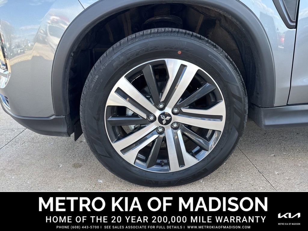 Used 2025 Mitsubishi Outlander Sport ES image 9