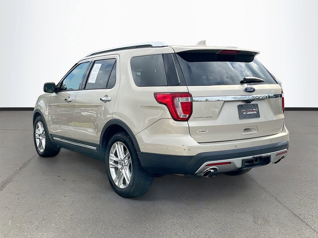 Used 2017 Ford Explorer Limited w/ Equipment Group 301A FWD image 5