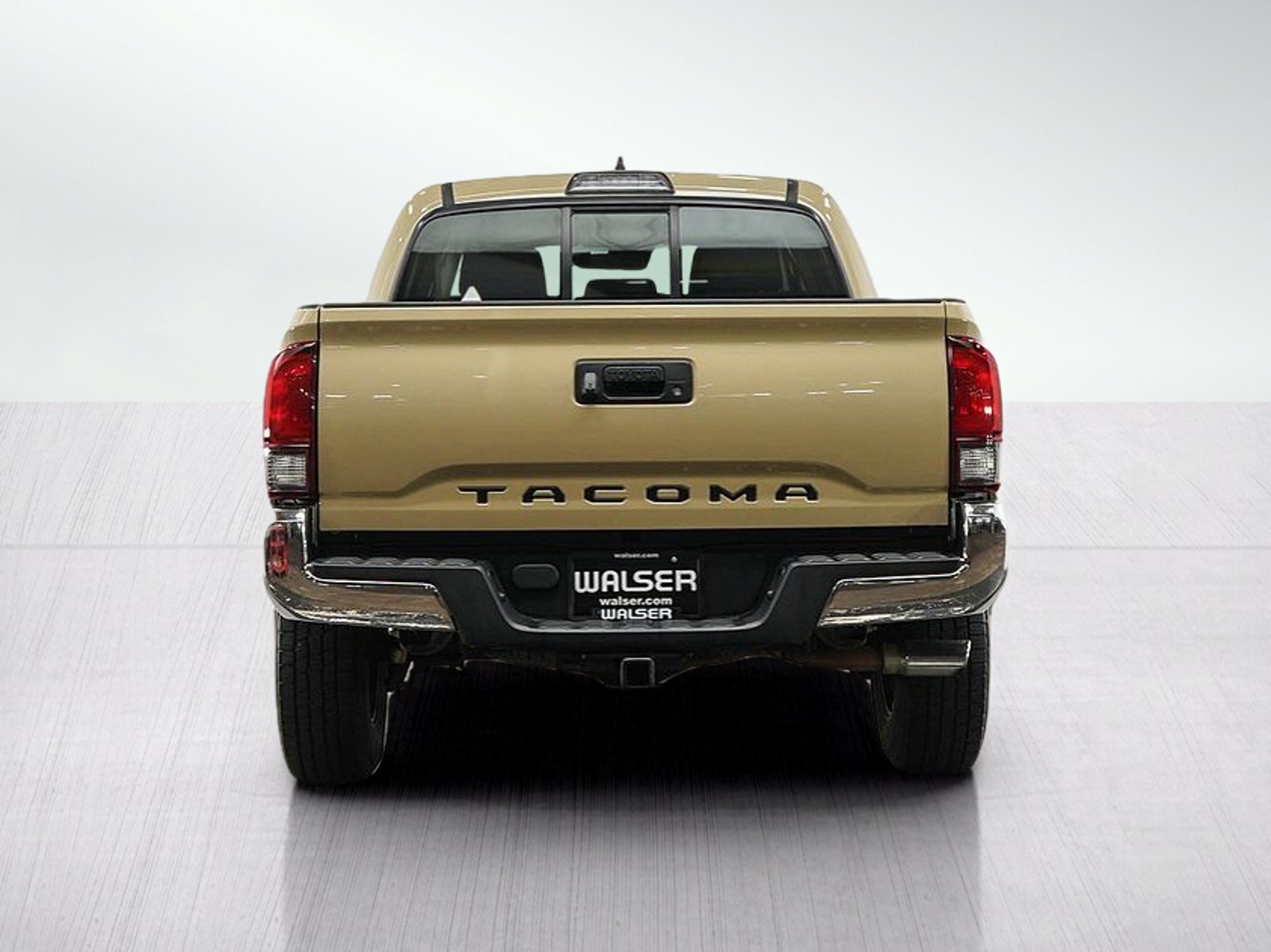 Used 2019 Toyota Tacoma SR5 RWD image 4