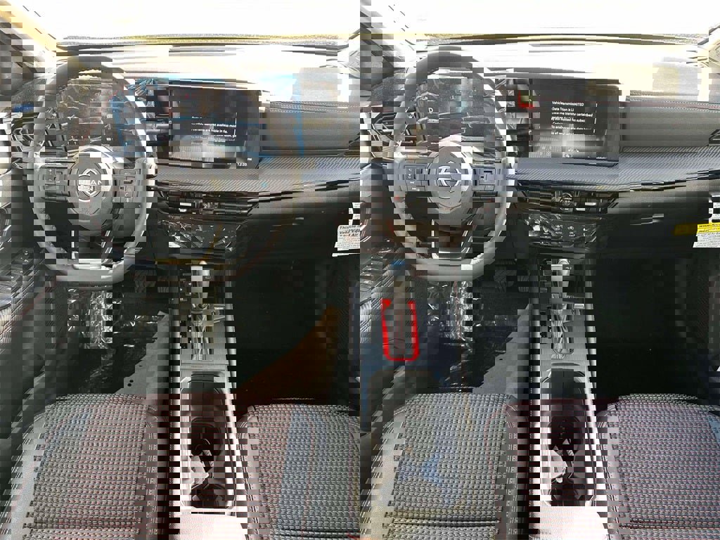 New 2026 Nissan Kicks SR w/ Cold Weather Package image 9