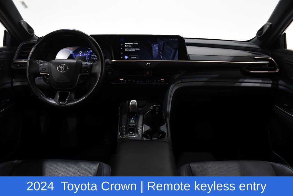 Used 2024 Toyota Crown AWD/4WD image 8