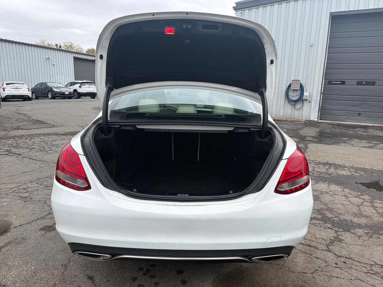 Used 2018 Mercedes-Benz C 300 4MATIC Sedan image 9