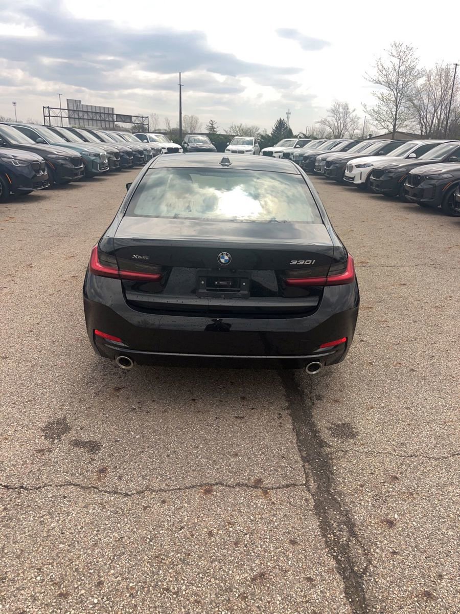 Used 2025 BMW 330i xDrive Sedan image 3