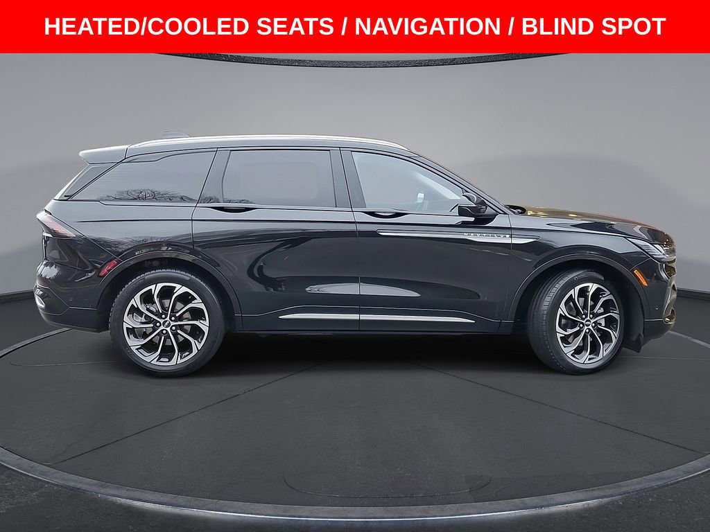 Used 2024 Lincoln Nautilus Reserve w/ Equipment Group 202A image 26