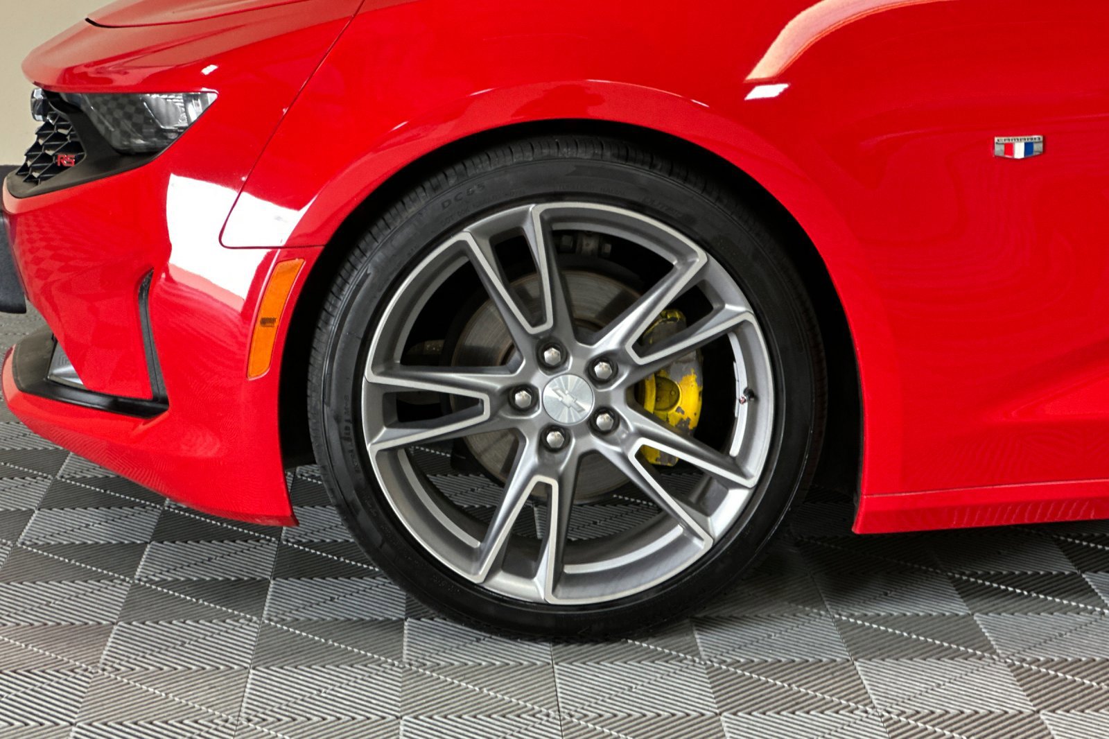 Used 2020 Chevrolet Camaro LT w/ RS Package RWD image 41