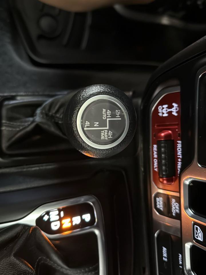 Used 2024 Jeep Wrangler Unlimited Rubicon 4xe w/ Technology Group AWD/4WD image 19