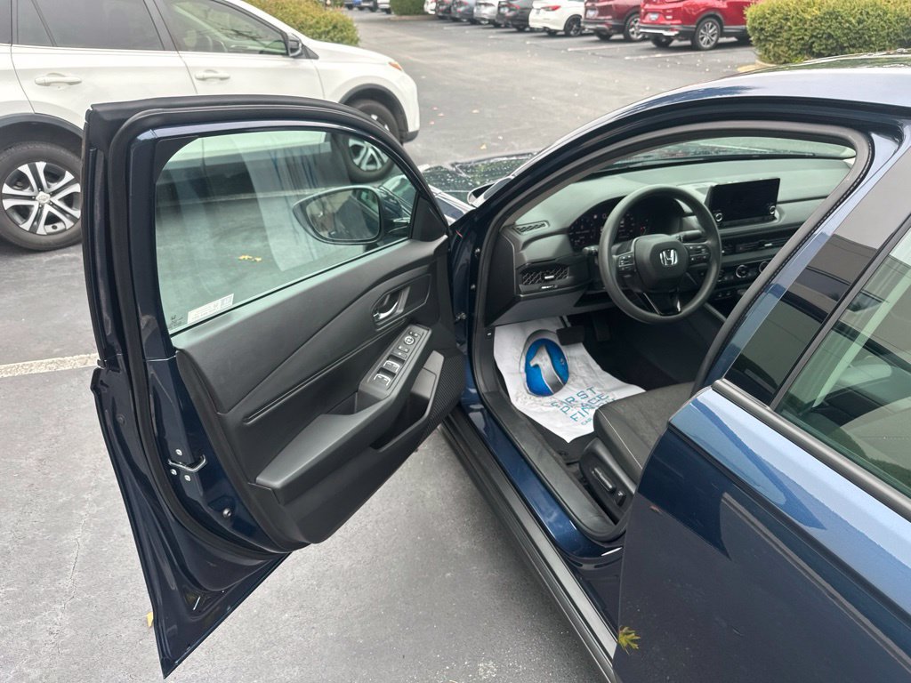 Certified 2024 Honda Accord EX image 18