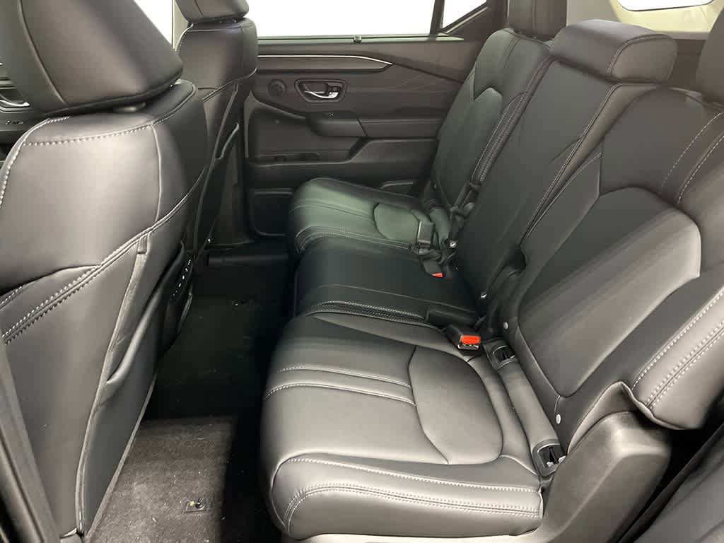 New 2026 Honda Pilot Touring image 23