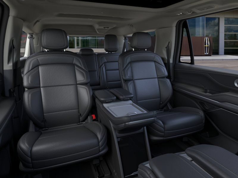 New 2026 Lincoln Navigator L Reserve AWD/4WD image 11