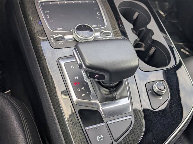 Used 2018 Audi Q7 3.0T Premium Plus w/ Premium Plus Package AWD/4WD image 12