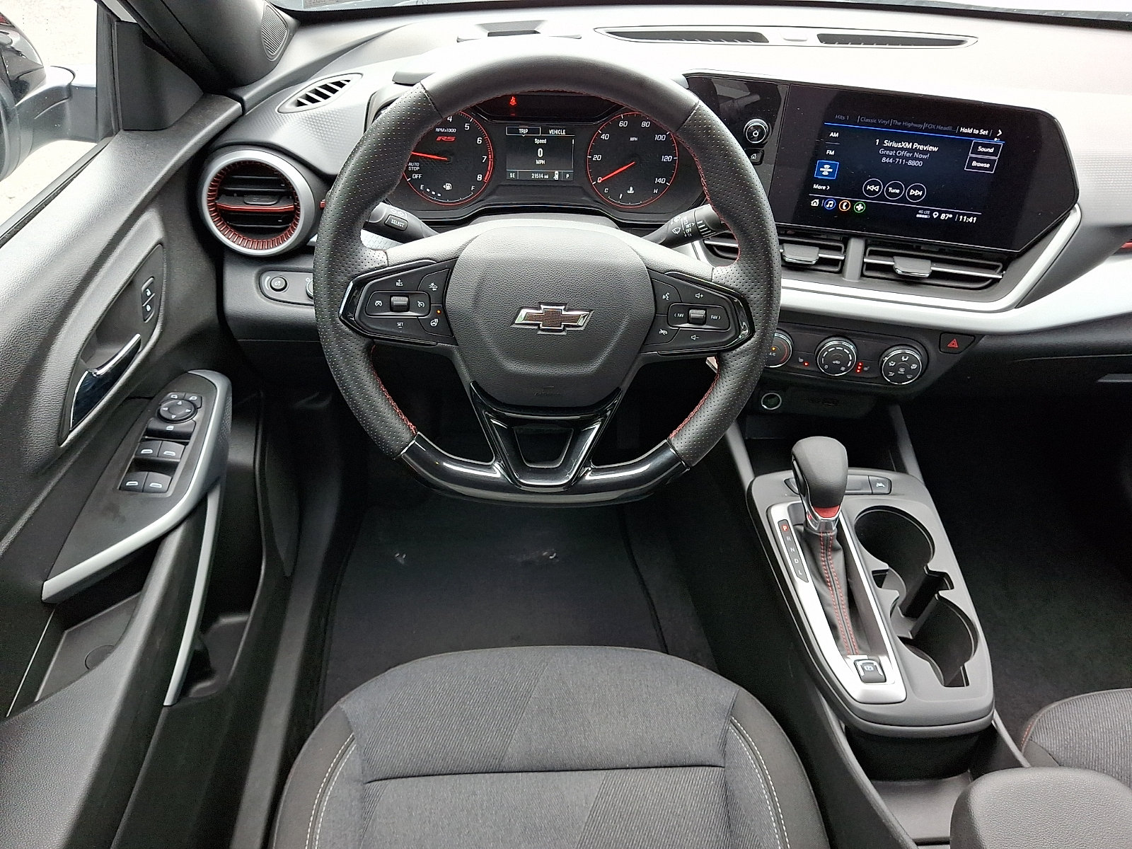 Used 2025 Chevrolet Trax RS w/ Driver Confidence Package FWD image 12