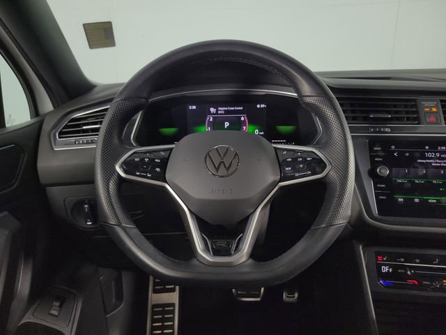 Used 2022 Volkswagen Tiguan SE R-Line image 23