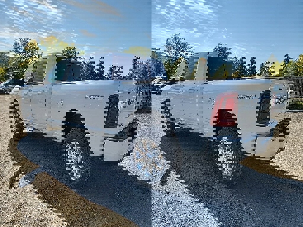 New 2025 RAM 2500 Laramie image 7