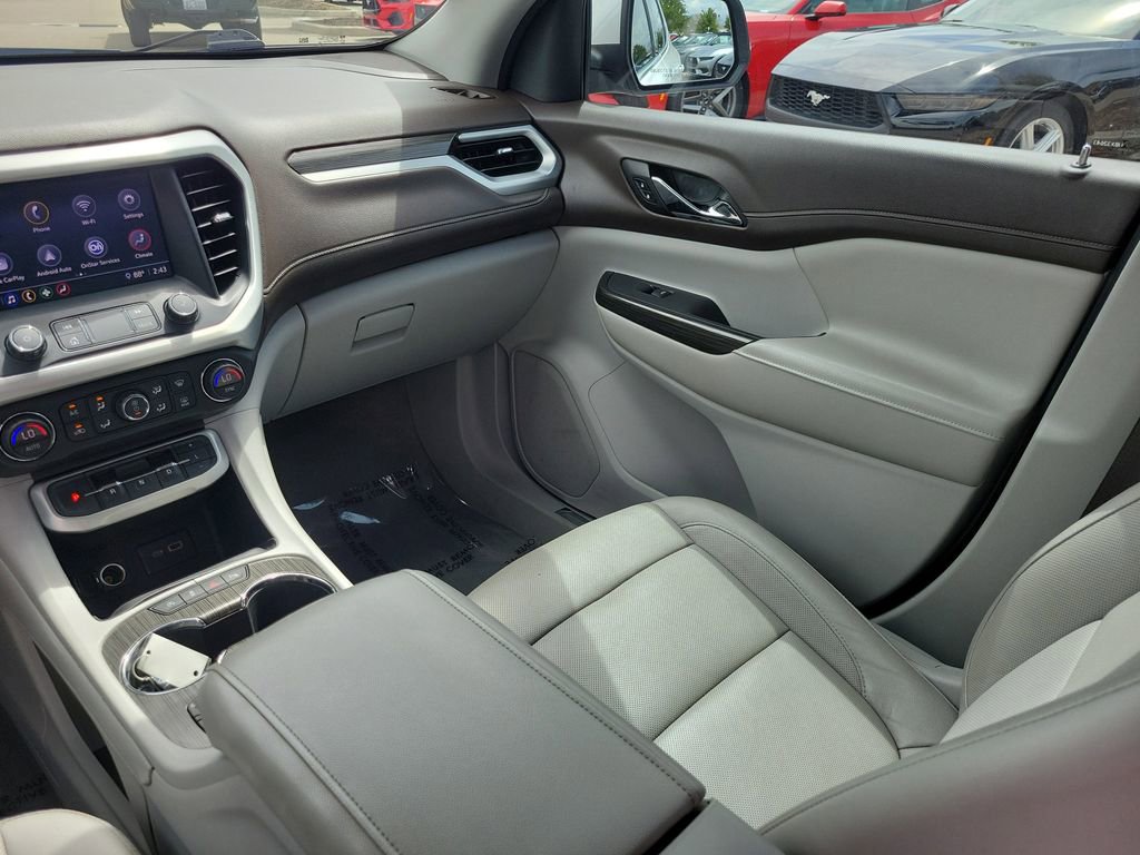 Used 2020 GMC Acadia SLT image 13