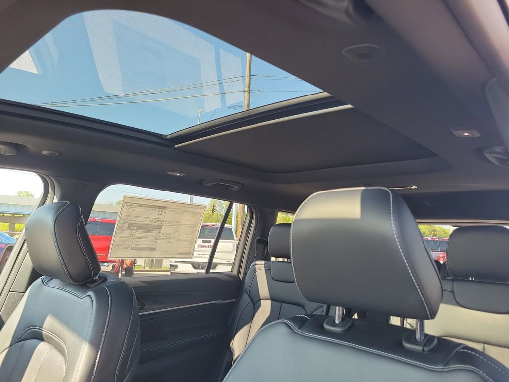 New 2026 Jeep Grand Cherokee L Limited image 13