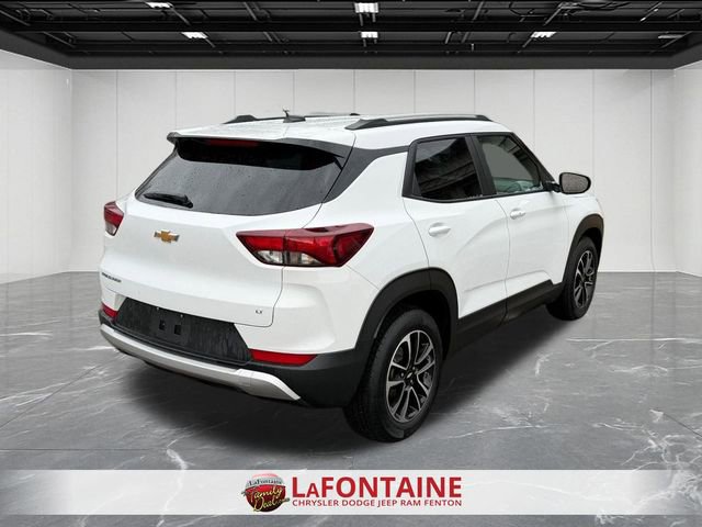 Used 2025 Chevrolet TrailBlazer LT FWD image 7