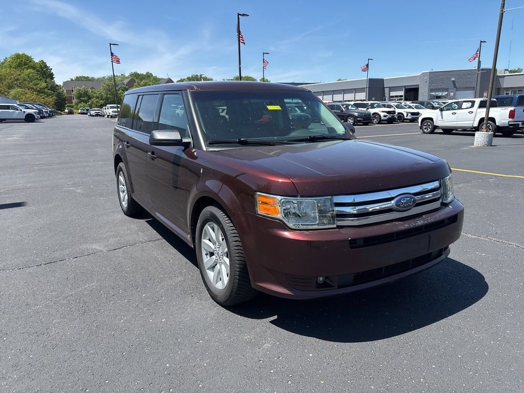 Used 2010 Ford Flex SE FWD image 3