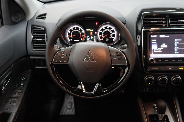 New 2026 Mitsubishi Outlander Sport LE AWD/4WD image 21