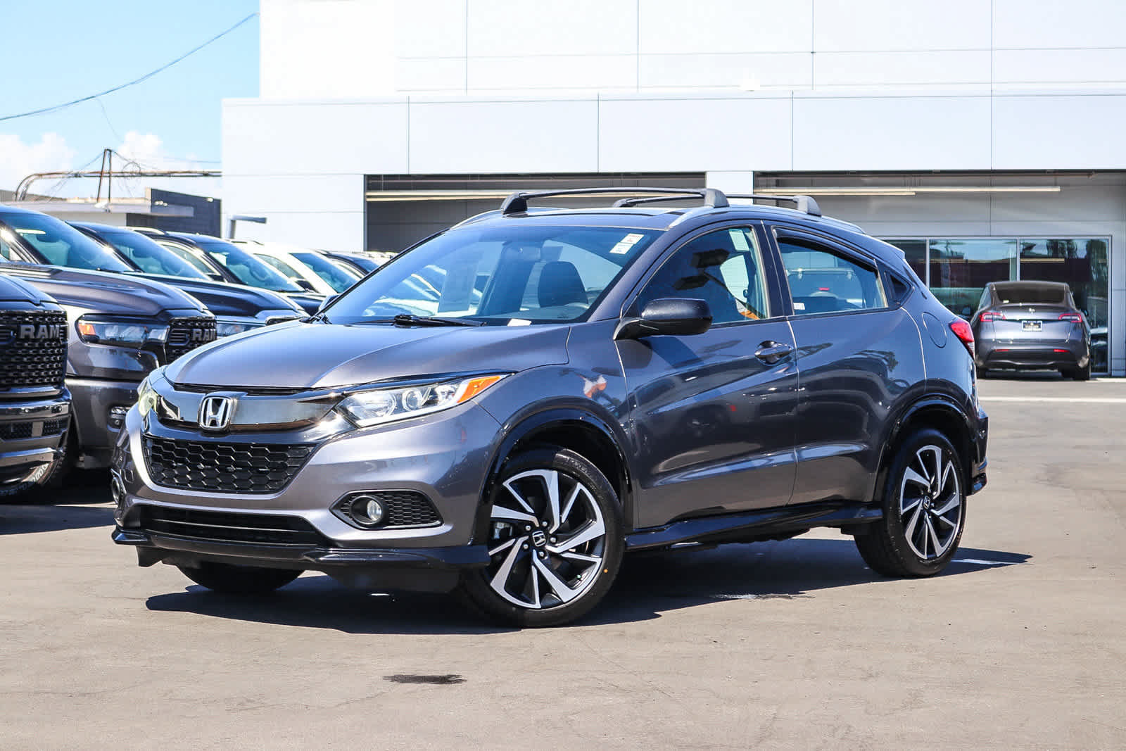 Used 2019 Honda HR-V Sport image 1