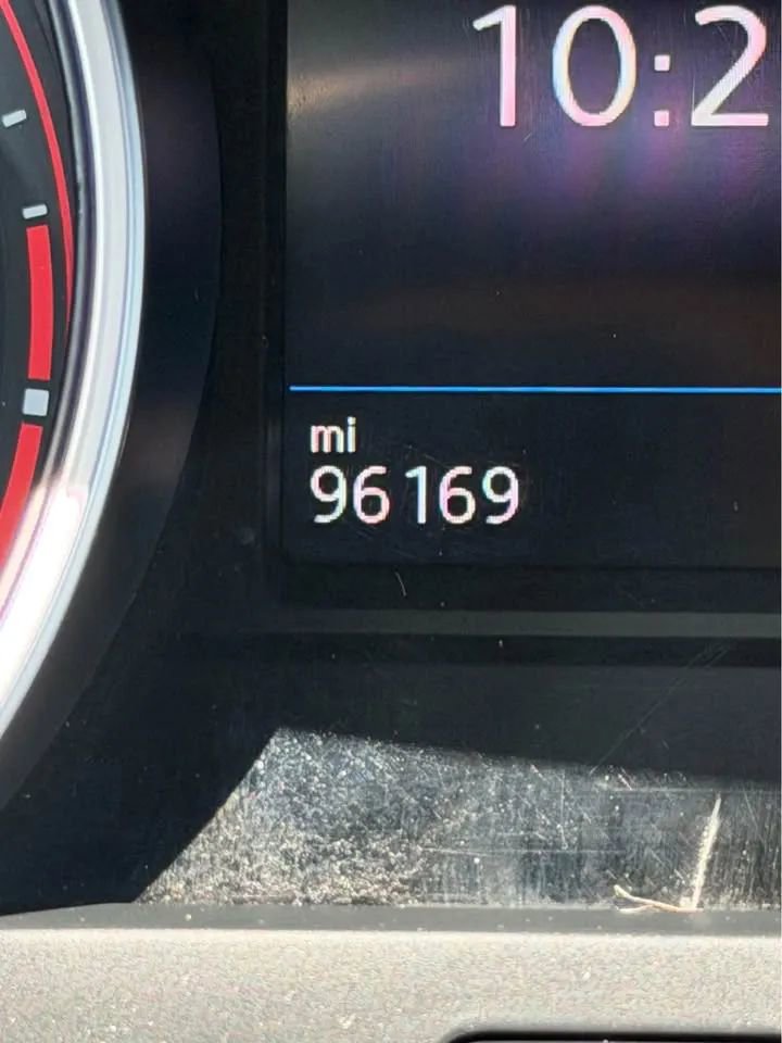 Used 2018 Volkswagen Tiguan S FWD image 10