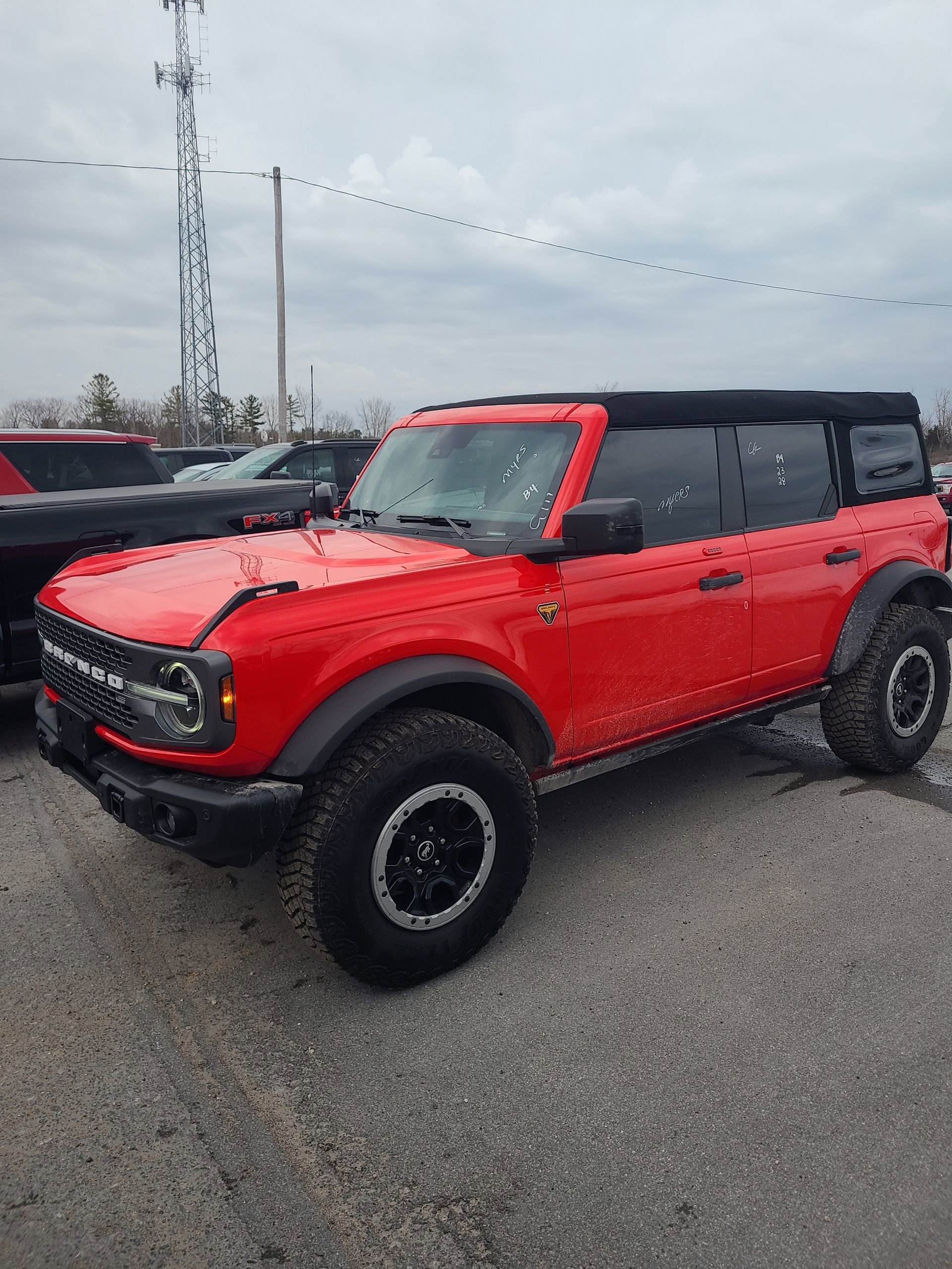 Used 2023 Ford Bronco Badlands w/ Sasquatch Package image 2