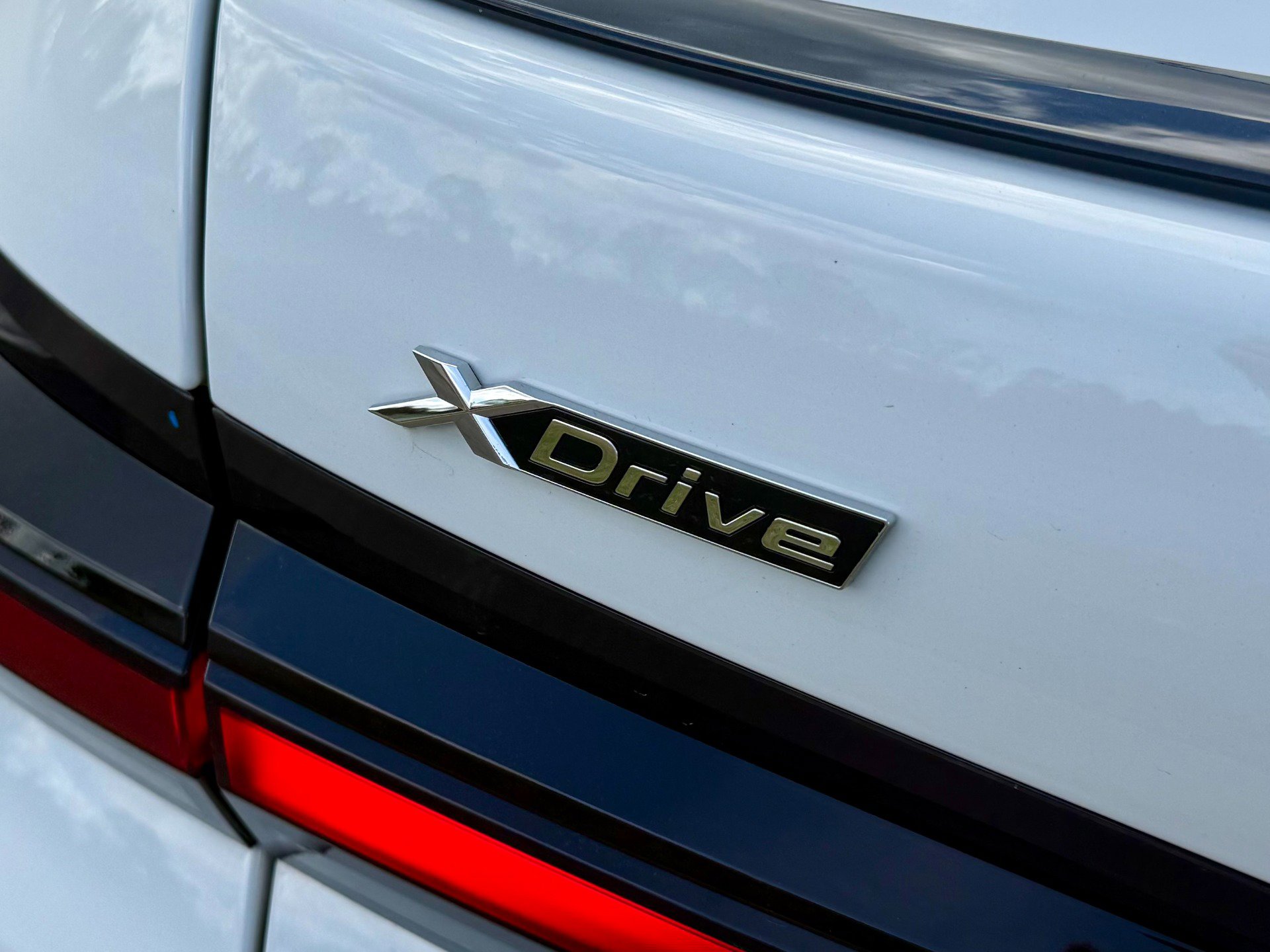 Used 2025 BMW 760i xDrive w/ Executive Package AWD/4WD image 13