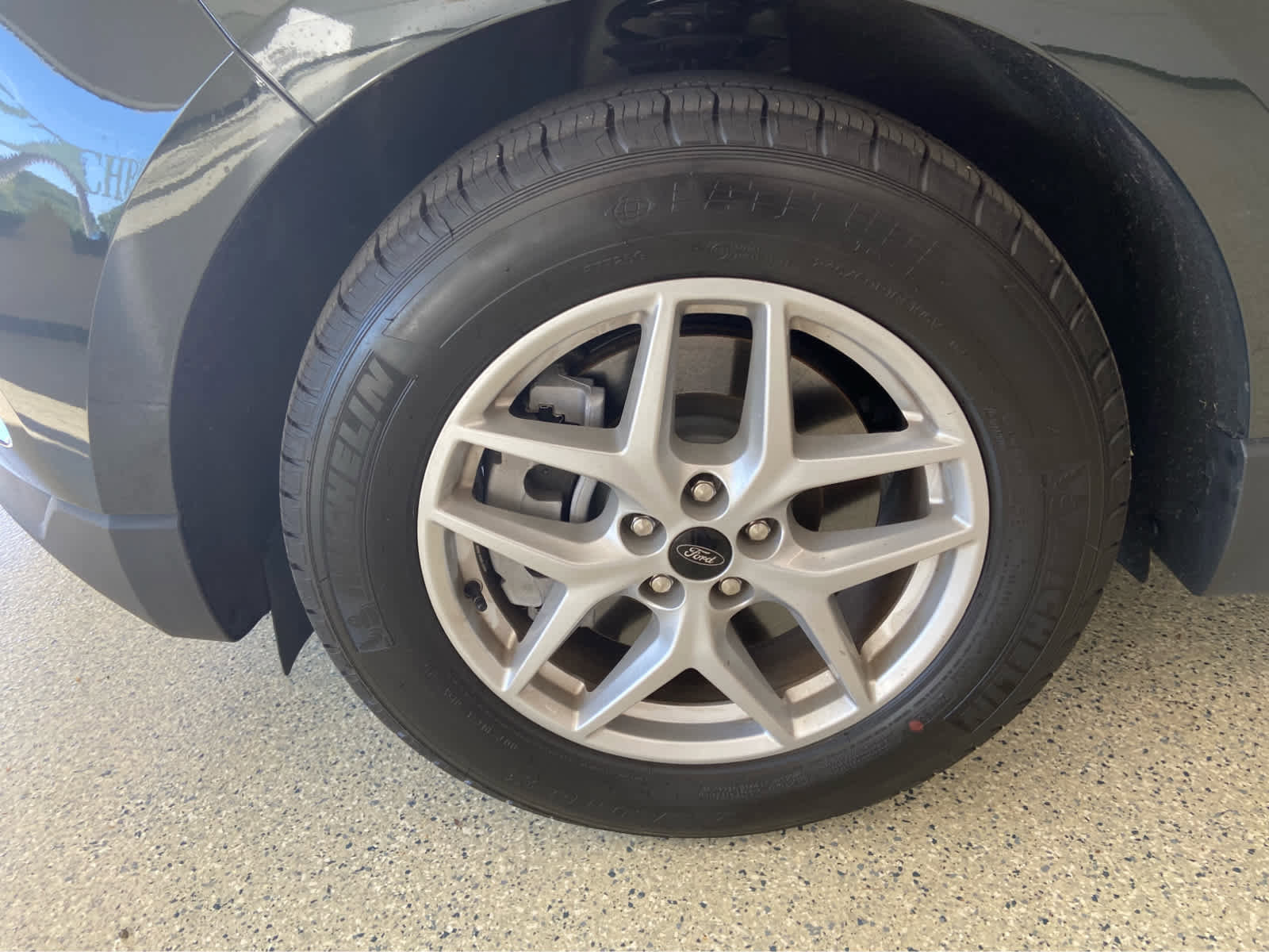 Used 2024 Ford Edge SEL image 13