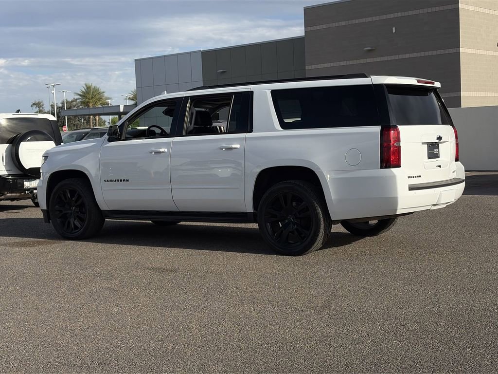 Used 2020 Chevrolet Suburban Premier AWD/4WD image 30