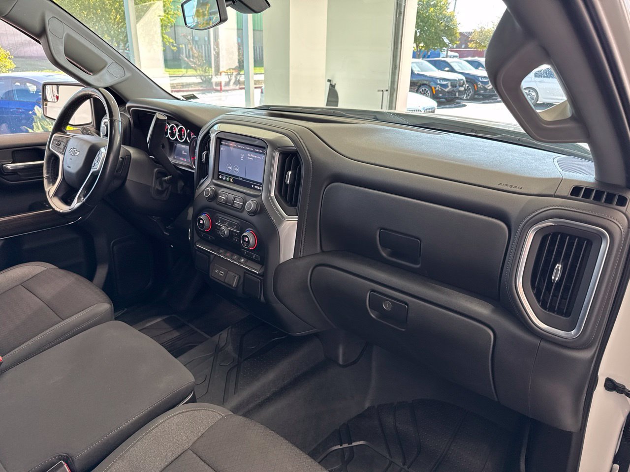 Used 2022 Chevrolet Silverado 1500 RST w/ Redline Edition AWD/4WD image 49