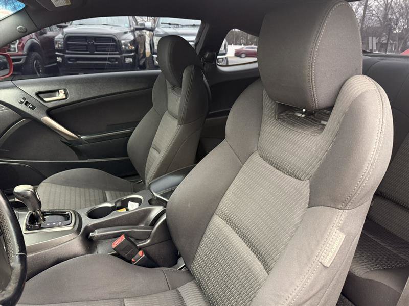 Used 2015 Hyundai Genesis 3.8 image 20