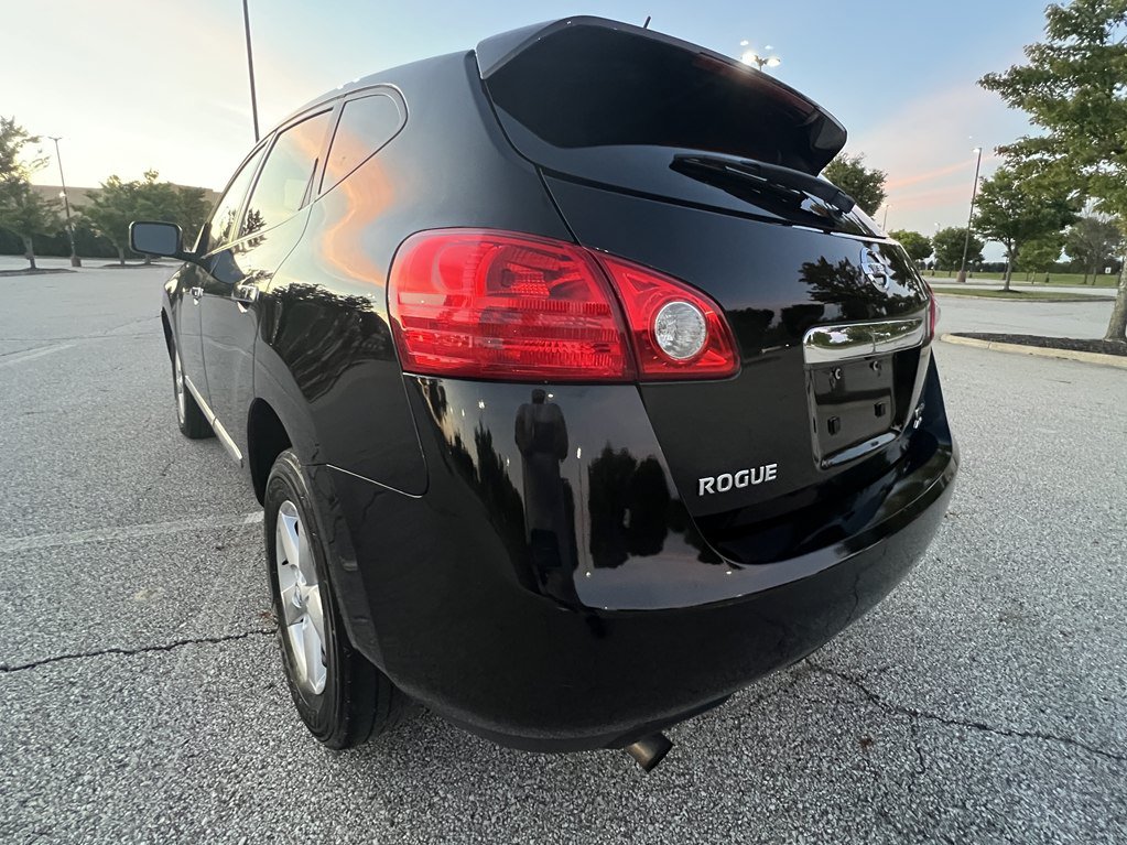 Used 2013 Nissan Rogue S w/ Special Edition Pkg AWD/4WD image 3