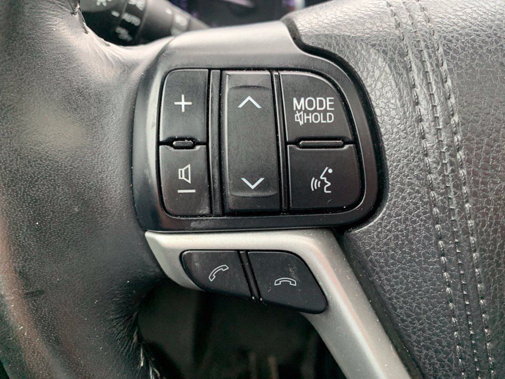 Used 2018 Toyota Highlander Limited w/ Protection Package #3 AWD/4WD image 42