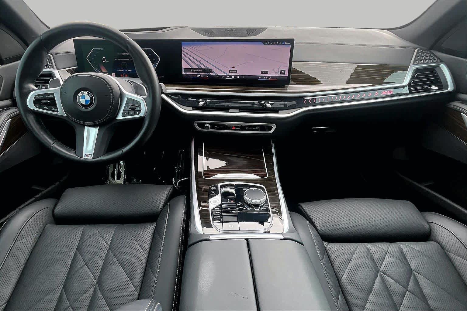 Used 2024 BMW X5 sDrive40i w/ M Sport Package RWD image 14