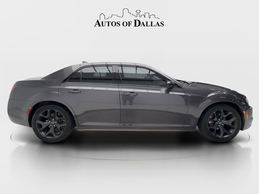 Used 2023 Chrysler 300 Touring w/ Sport Appearance Package RWD image 6