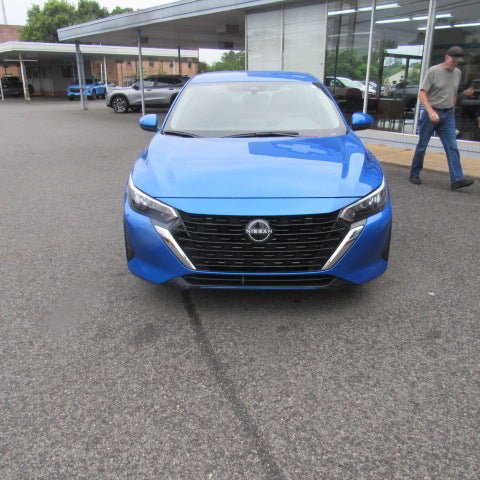 Used 2025 Nissan Sentra SV FWD image 3