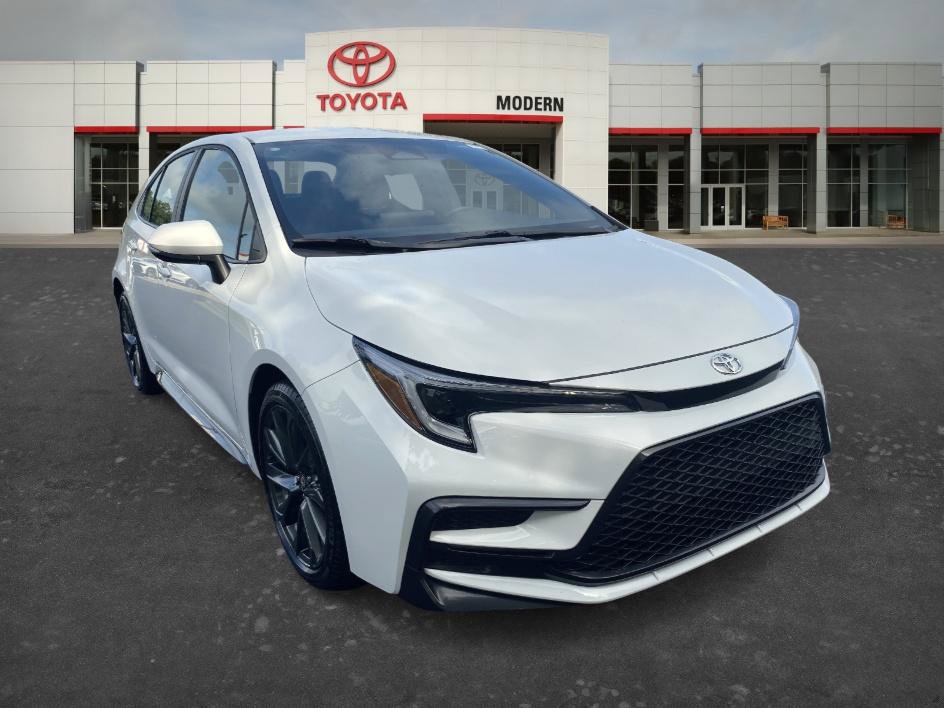 Certified 2025 Toyota Corolla SE FWD image 3