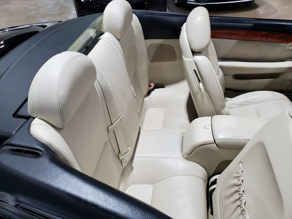 Used 2007 Lexus SC 430 Convertible RWD image 20