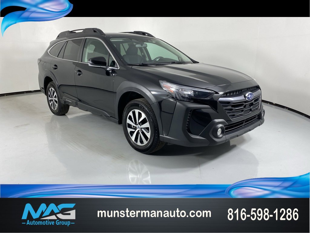 Used 2023 Subaru Outback Premium image 1