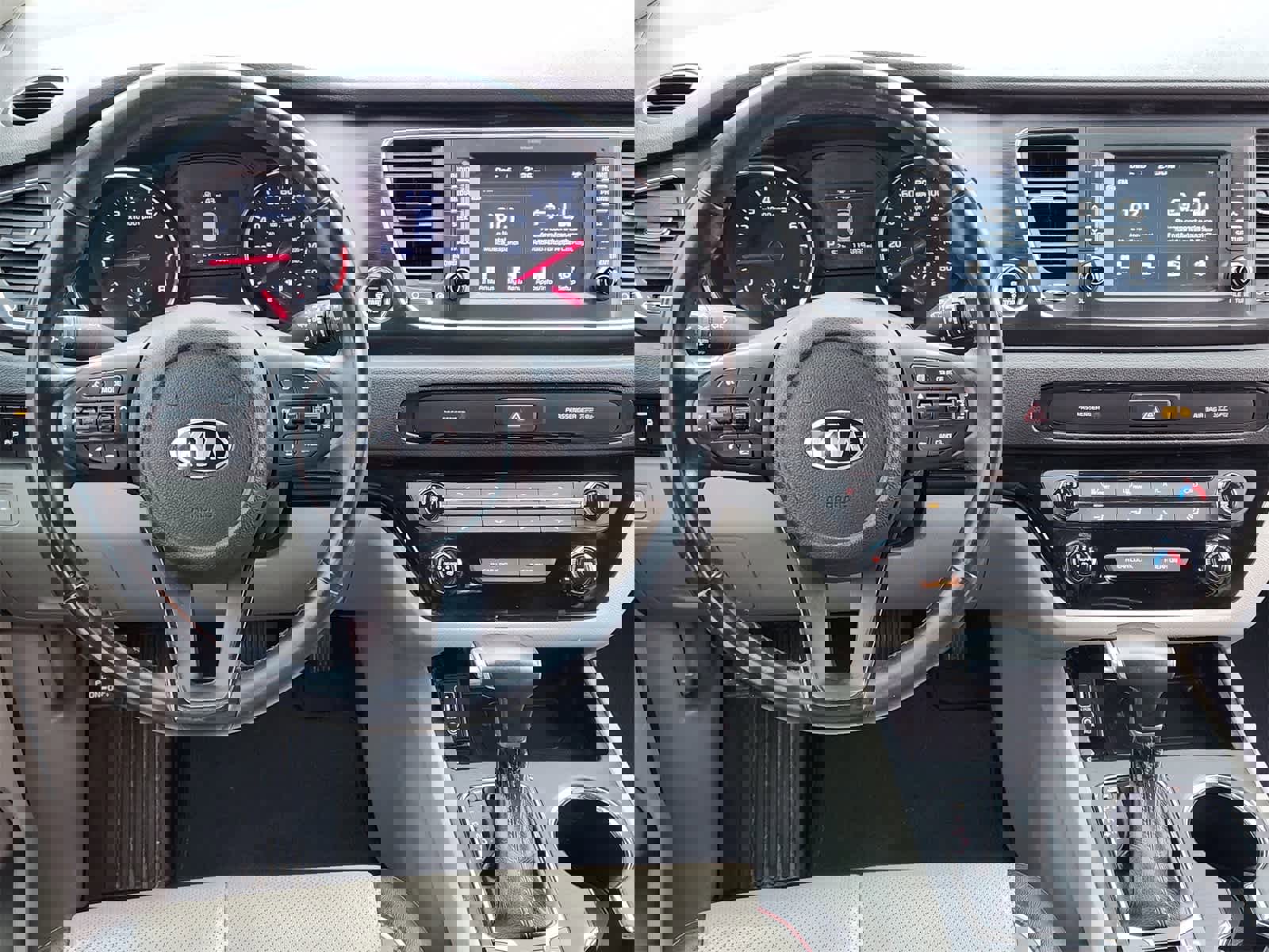 Used 2019 Kia Sedona EX image 25