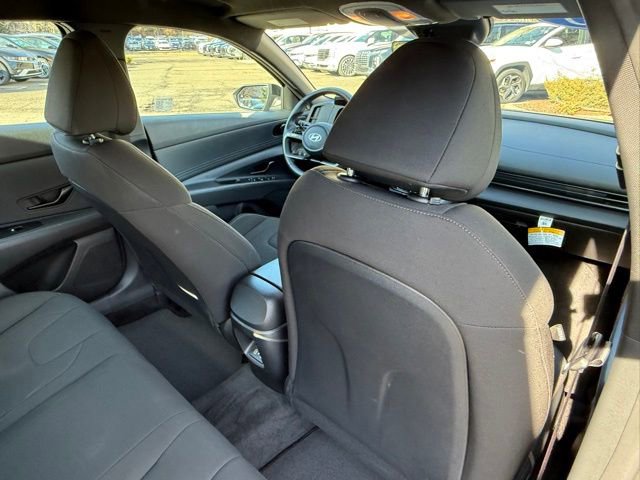 Certified 2025 Hyundai Elantra Sport image 27