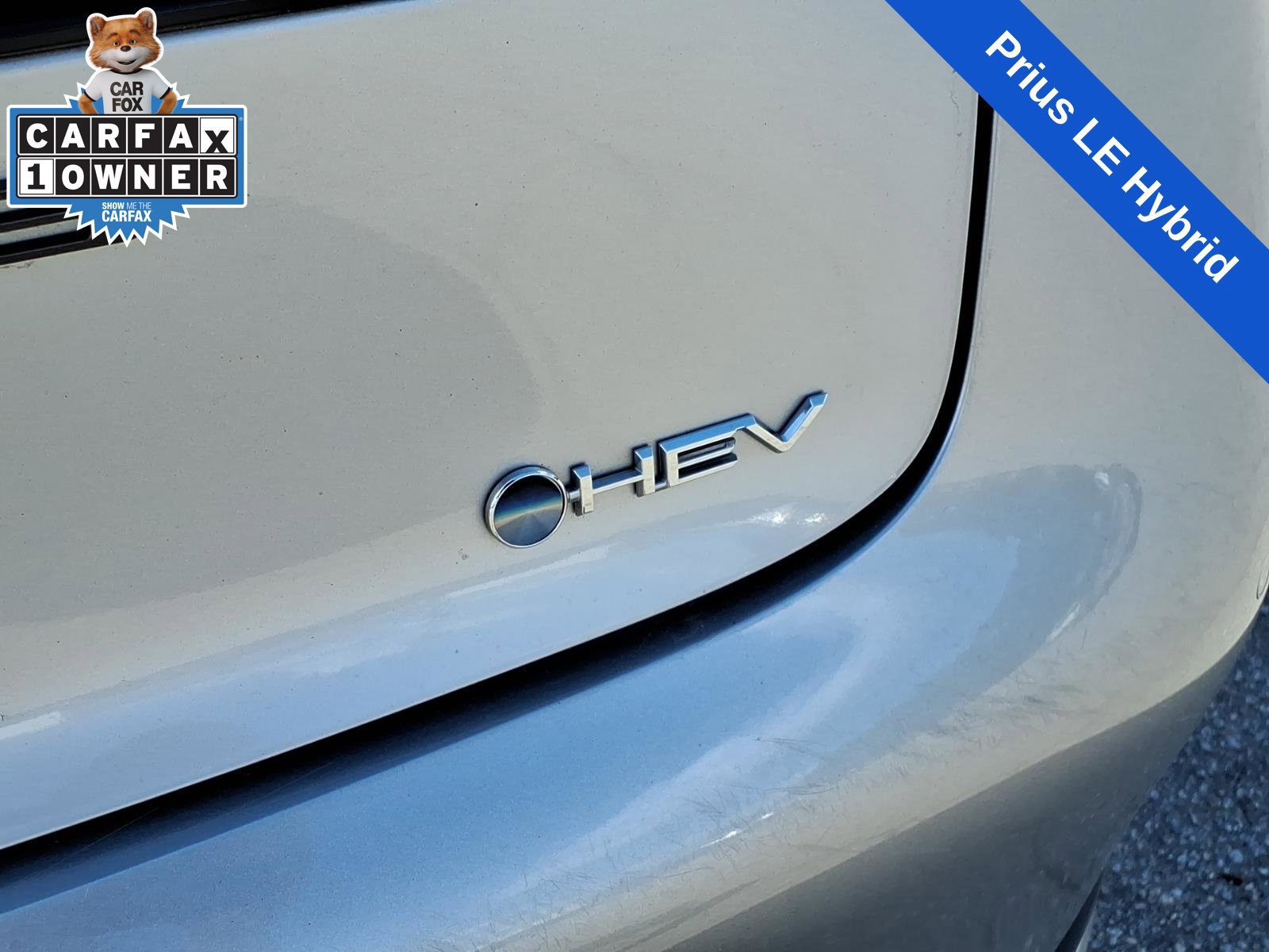 Used 2024 Toyota Prius LE FWD image 9