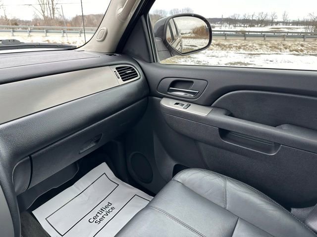 Used 2011 Chevrolet Avalanche LT w/ Suspension Package, Off-Road image 31