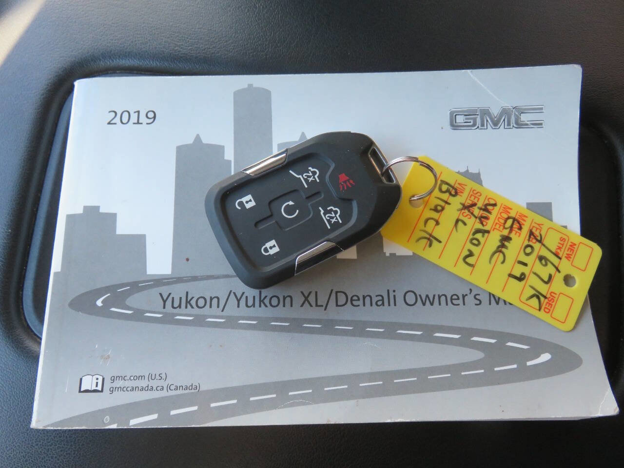 Used 2019 GMC Yukon XL SLT image 38