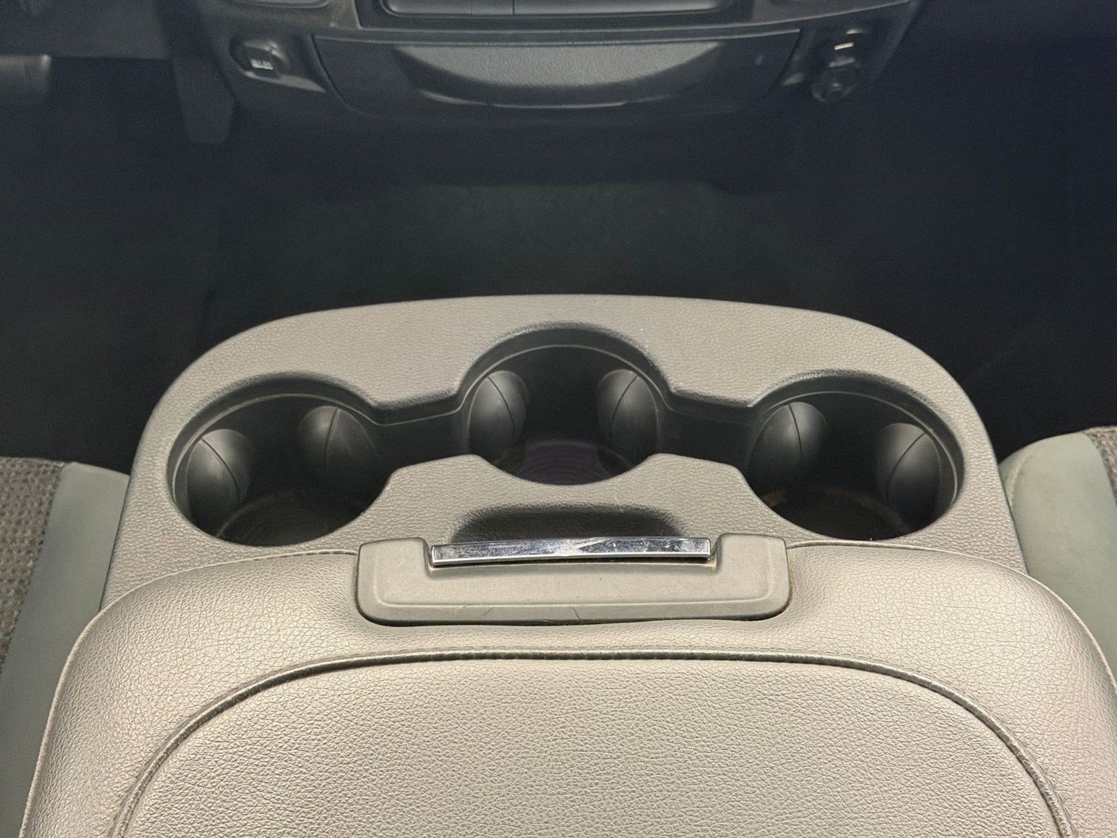 Used 2019 RAM 1500 Classic SLT w/ Luxury Group AWD/4WD image 24